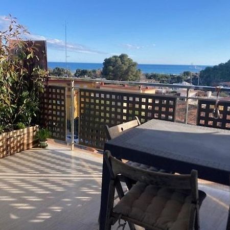 Apartamento Con Vistas Al Mar Кастельдефельс Экстерьер фото