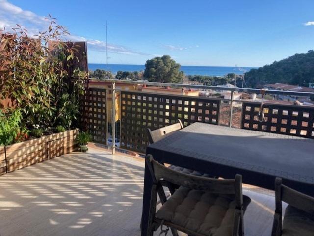Apartamento Con Vistas Al Mar Кастельдефельс Экстерьер фото